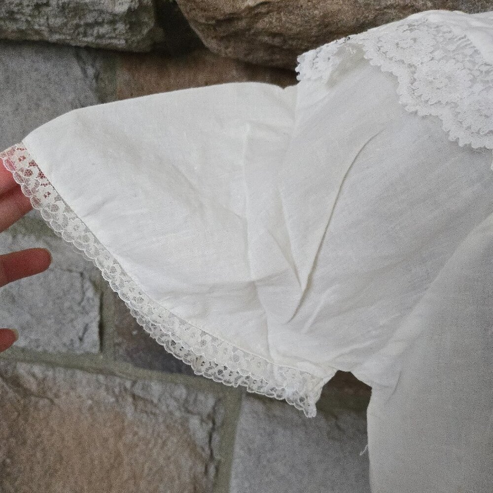 90's Antique Keyhole Blouse - Picture 5 of 16